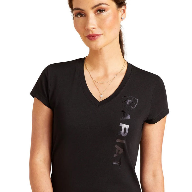 Tee Shirt Ariat Vertical Logo V Neck Short Sleeve S24 Black Ladies [:xs]